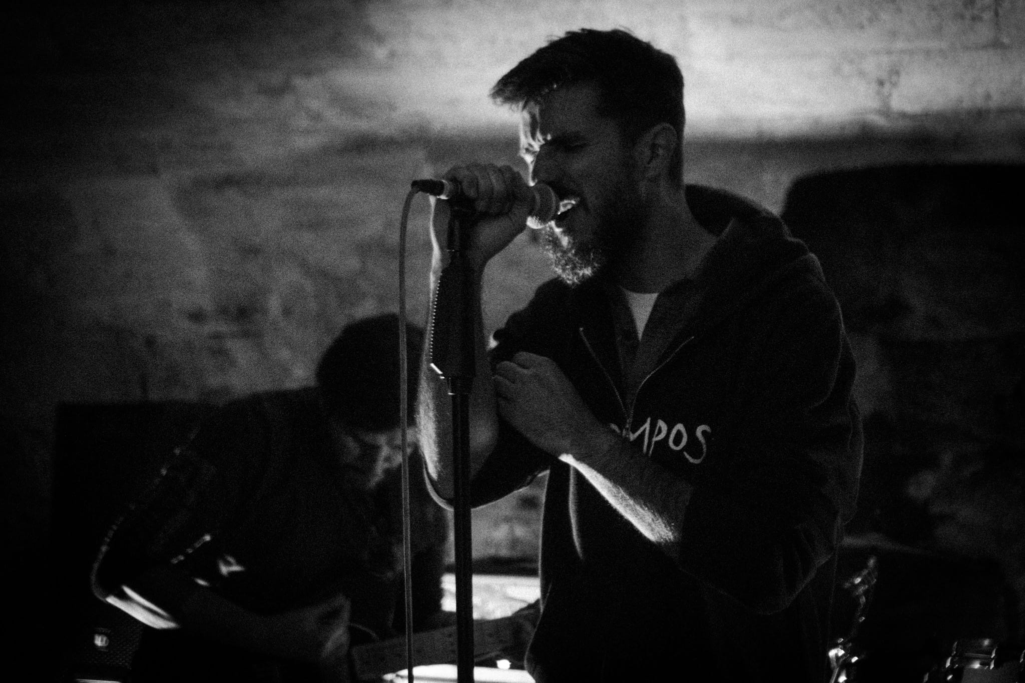 Bordeaux screamo band SOLITONE return after eight years with a politically sharpened new EP “Le champ des possibles” 3 Solitone
