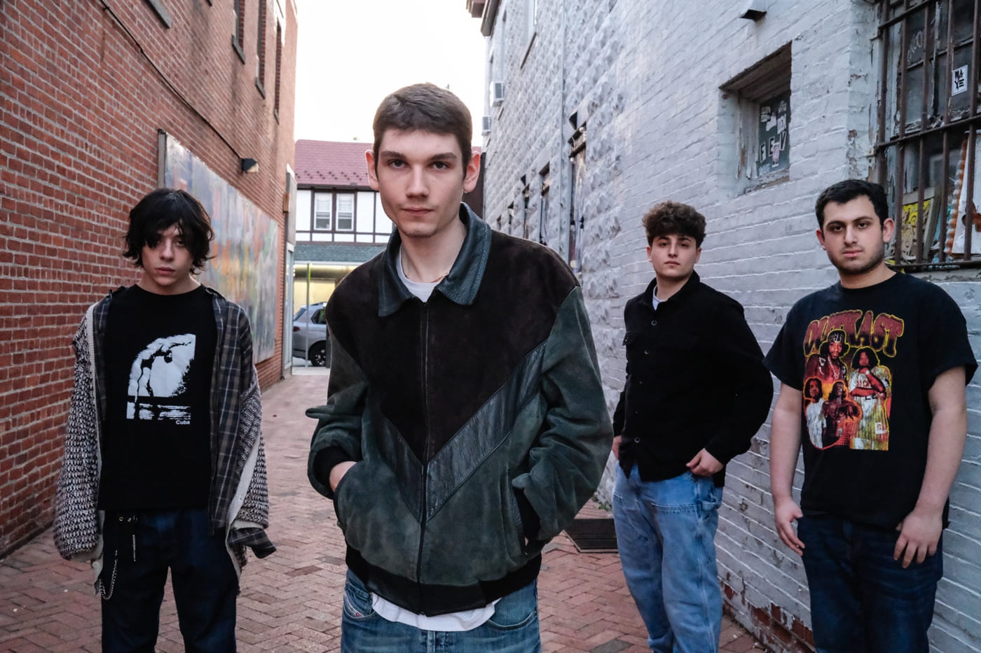 New Jersey emo-punk band 3 DOLLARS turn summer nerves into “Nauseous” 2 3 DOLLARS by Michael Dubin