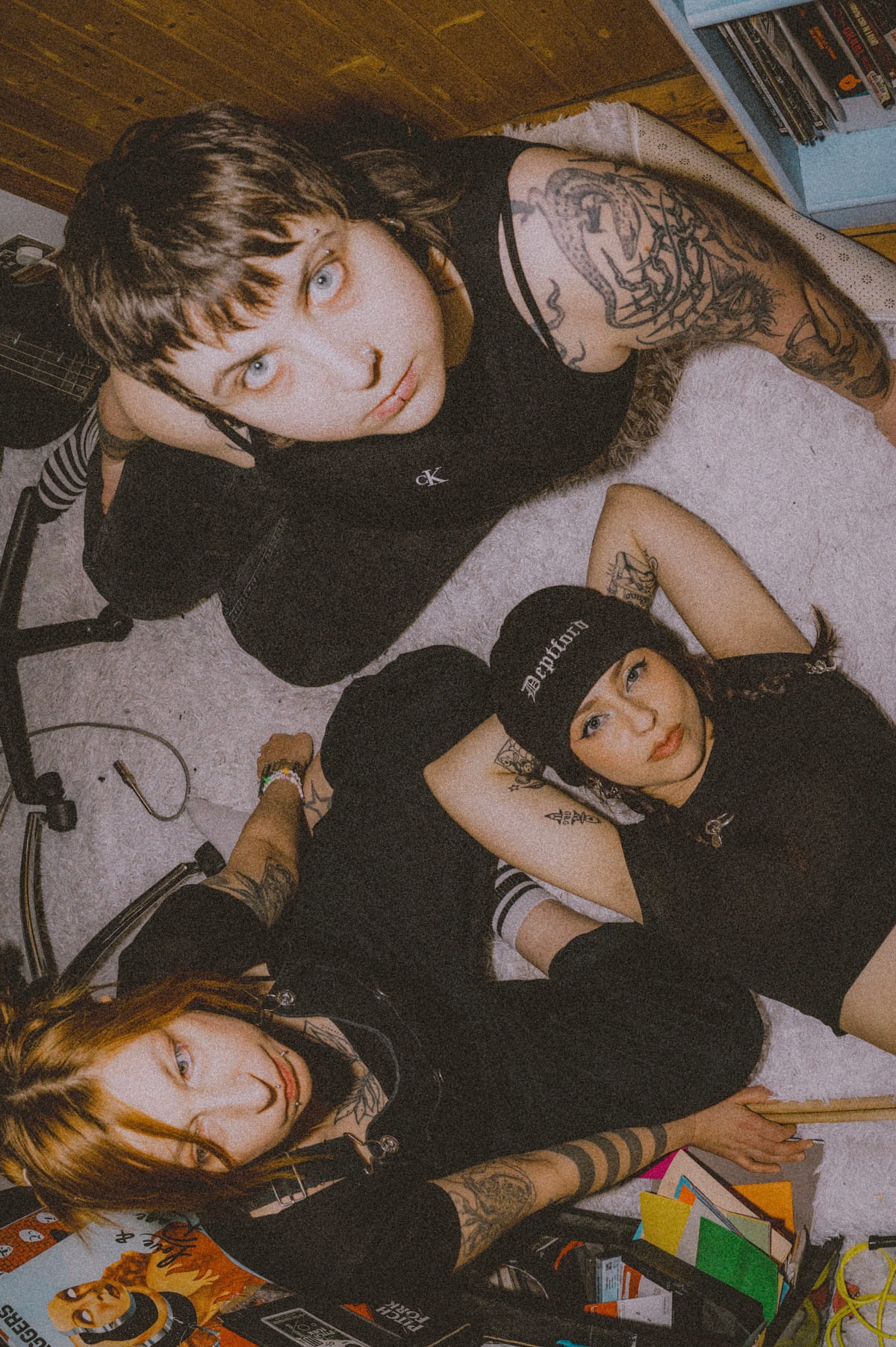 Inside THE END OF IMPACT fest 2026 - an interview with Cady, Shooting Daggers, Víbora, L'Idylle, Laurie Bird and Lumière 5 Shooting Daggers by Levi Ocean