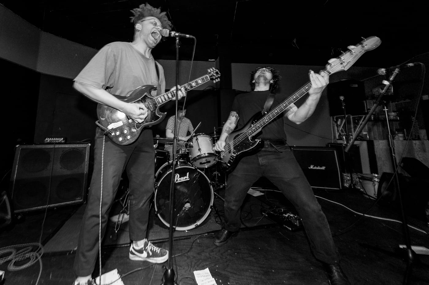 Angular post-hardcore meets noise-rock: RITUAL ERROR return with new album "Terminal with Benefits" - new video streaming! 2 RITUAL ERROR by Vogon Laundromat