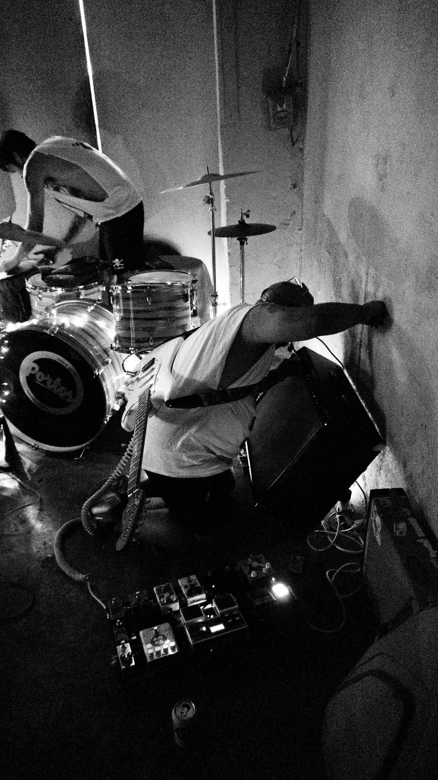 Acróbata. talk "tèlesma", Spanish lyrics and keeping post-hardcore moving through Puebla 8 acrobata at makeemogreatagain, by @ioannesnauj