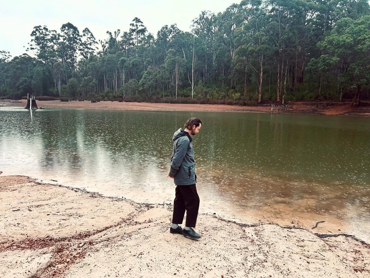 SLEEPTHINK turns philosophy, field recordings and eight beautiful ambient pieces of "joy" into a search for something that may only last seconds 1 Sleepthink