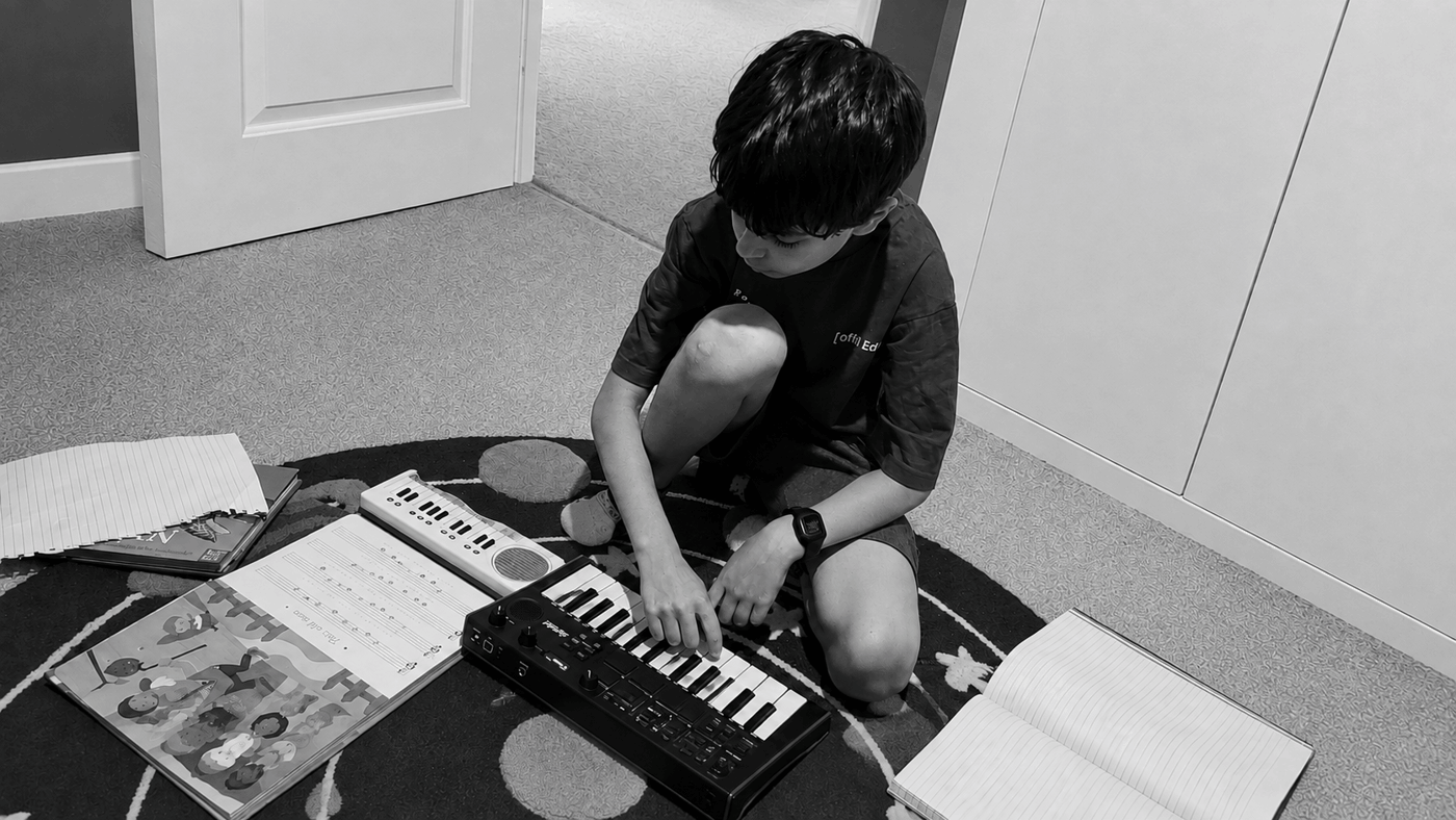 RAGING RIVER / FURNACE SKY leave the wrong notes in and turn home recording into a shared language between father and son 3 Sami