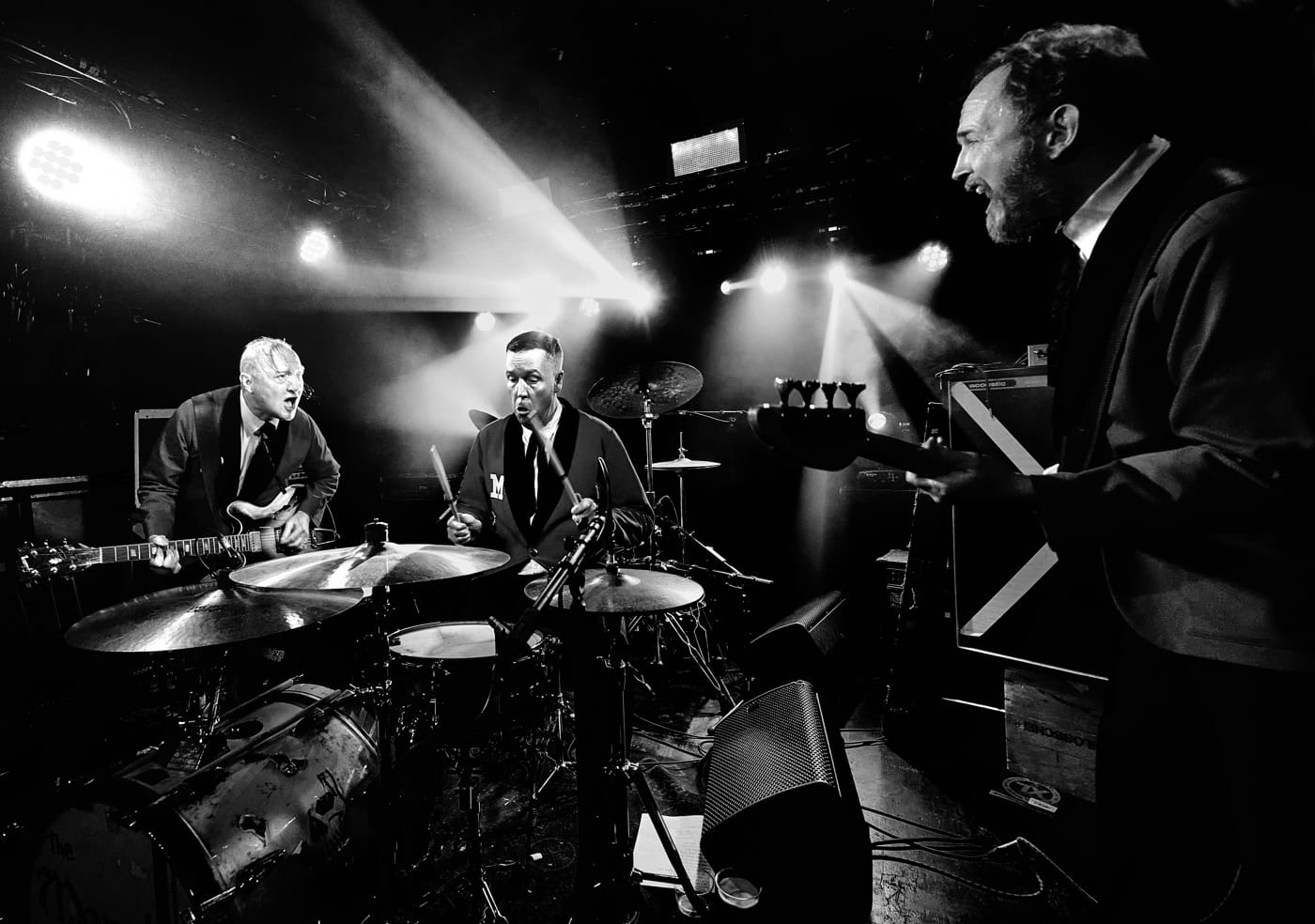 No Borders: THE MONSTERS return to the US with $6,000 visas, five East Coast shows and a new wild record 4 The Monsters in Geneva, by Patrick Principe