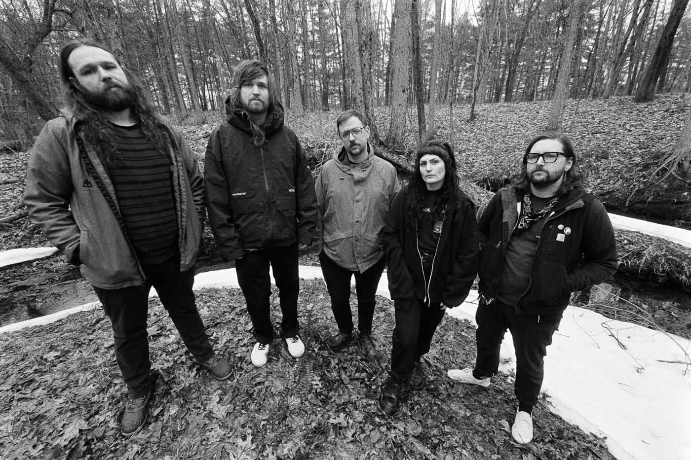 Boston emoviolence band NEW FORMS make grief move fast on mind-bending new EP "Nothing's Sacred Anymore" 1 NEW FORMS