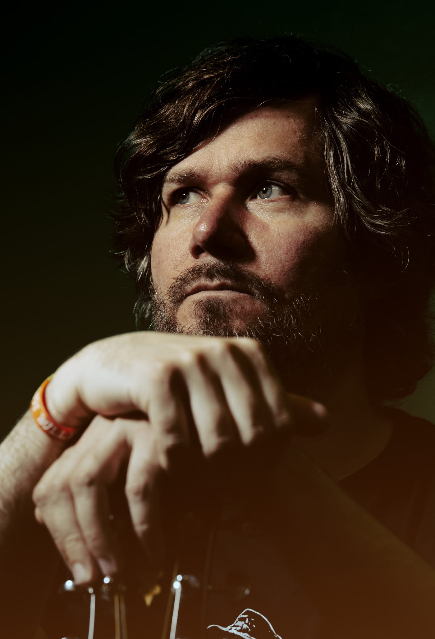 VELCRO DOG premiere “I’ll Stick to Fiction”, the third “Fjord Noir” single, a song about fiction as shelter from a world Tony Gonzalez can barely handle 2 Velcro Dog is the solo project of Norwegian musician and songwriter Tony Gonzalez, by Steffen Normark
