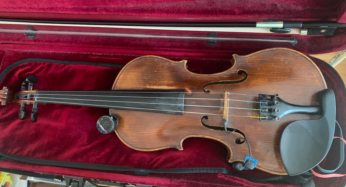 Canadian experimental duo THE NAWROCKIS made "Kapusta" from live improvisation, family history and nearly four decades of Polish connections 1 My Polish violin