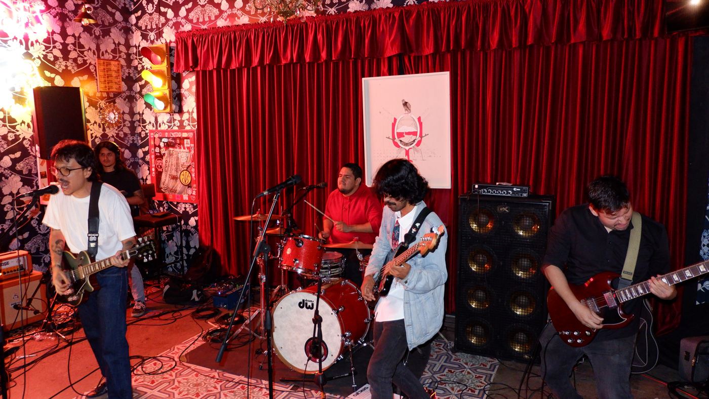 Guayaquil post hardcore band CABRAS return to a younger Ecuadorian scene that found them after they were gone 20 CABRAS live, by Angi Vasquez
