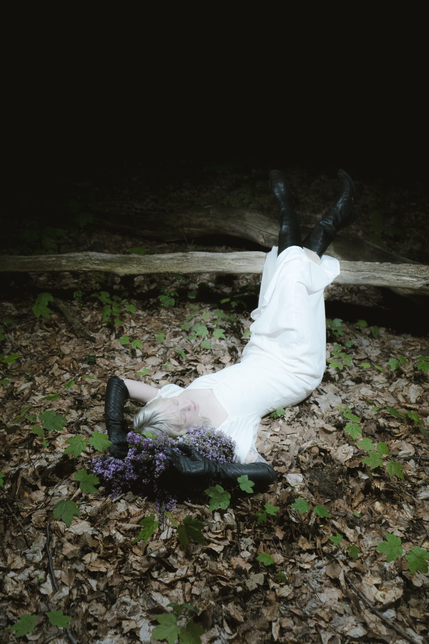 Friendship budgets, Jungian psychology and years of Dortmund DIY shows - behind the scenes of "Chrysopoeia" by MORAL BOMBING 2 Moral Bombing, by Katharina Schffr, @katharina_schffr