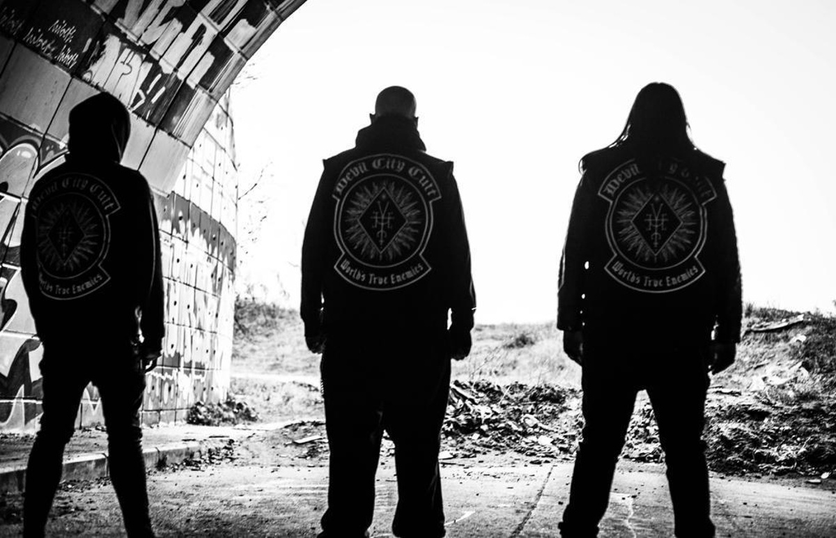 DEVIL CITY CULT carry years of Madrid hardcore and metal history into "Murderous Retribution" 1 DEVIL CITY CULT