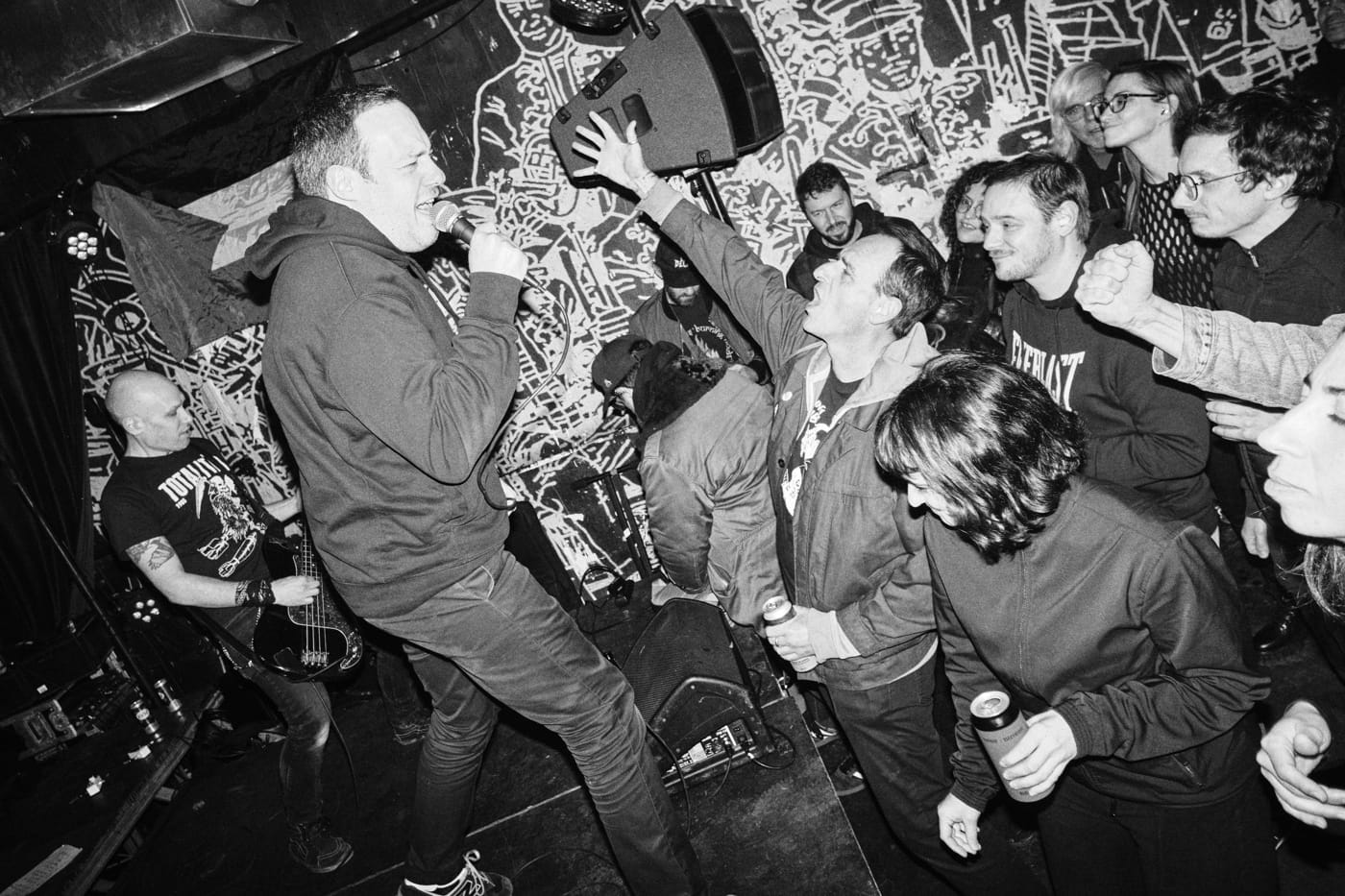 After almost 25 years at Revelation, Adam Lentz starts Bottom Six Records with YOUTH AVOIDERS' "Defiance" 7 Youth Avoiders live photography: Joan Dastarac