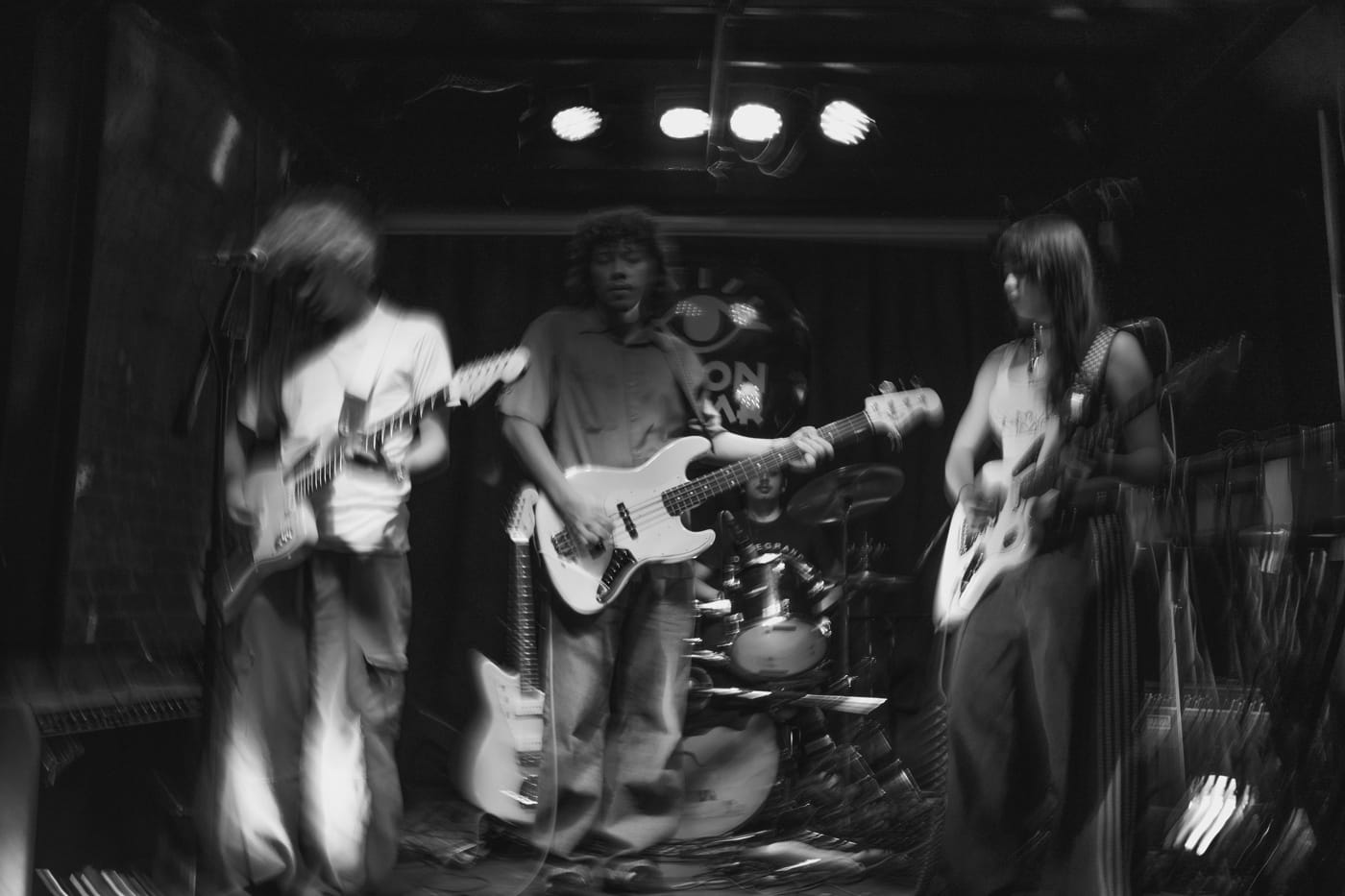 Reverb, memory and rainy streets of San José - behind ALTURAS' vision of shoegaze 5 ALTURAS