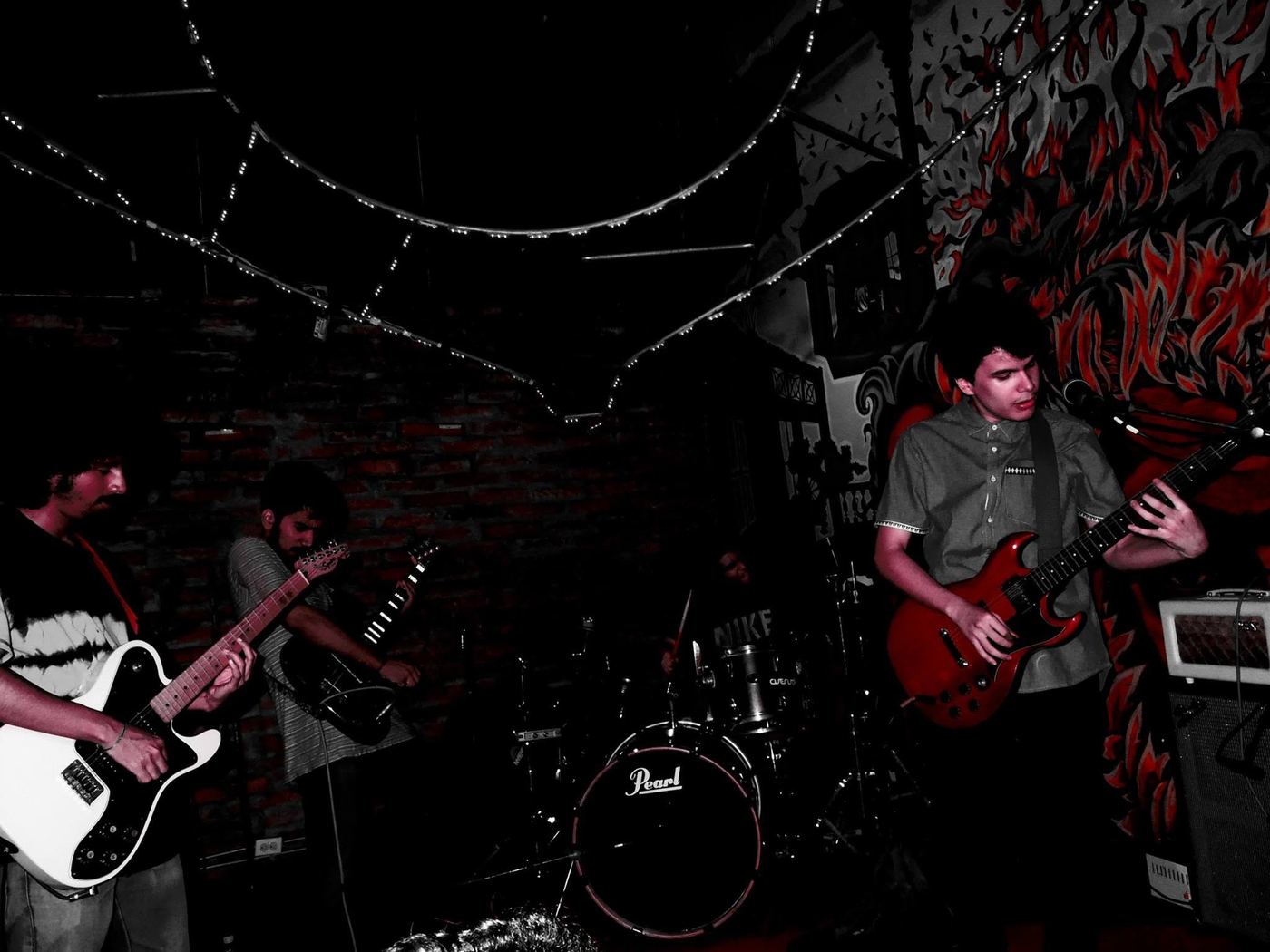 Guayaquil post hardcore band CABRAS return to a younger Ecuadorian scene that found them after they were gone 17 November 2017m by Angi Vasquez