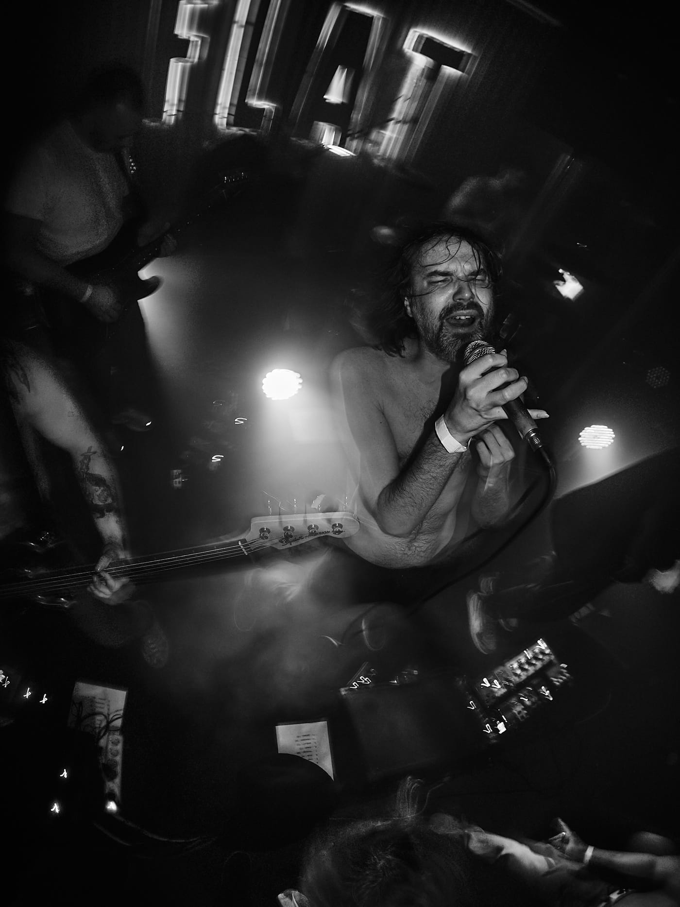 Moscow screamo band сплошь (SPLOSH) discuss new song "град", shared rehearsal spaces and the bands they came from 3 splosh / сплошь