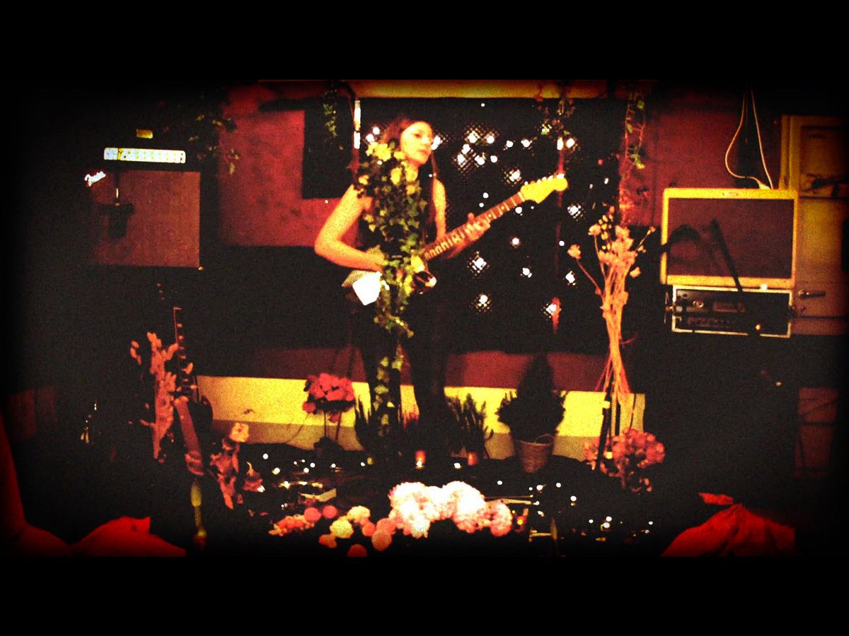 Swiss post-punk project Sauvageoness premiere their Bunker Paradise live film for two days 7 Sauvageoness