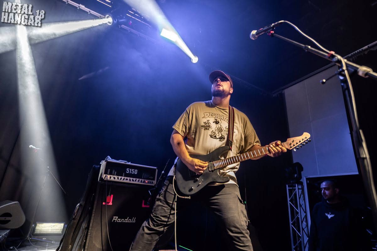 Sofia's EXPECTATIONS look back on seventeen years of melodic hardcore with “My Last Time to Shine” 7 Expectations live, by Metal Hangar