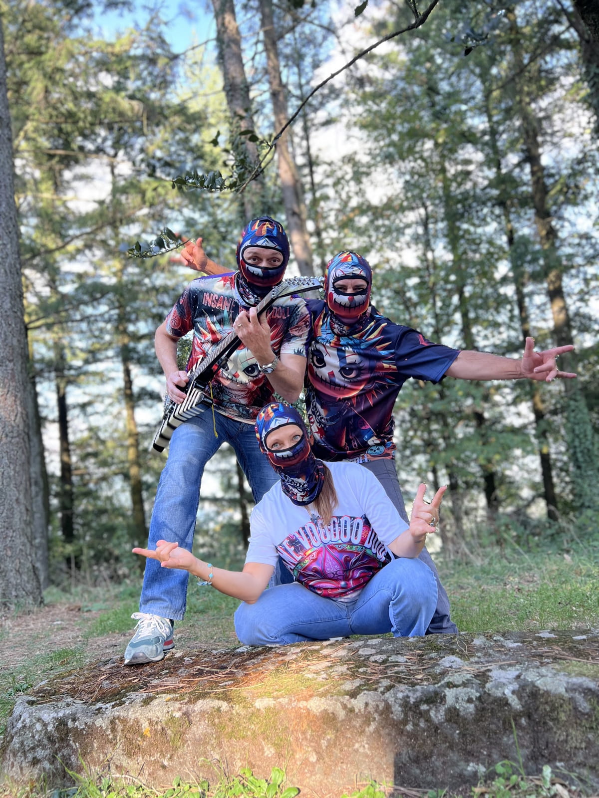 Florence's masked punk rock collective INSANE VOODOO DOLL revisit their punk roots and announce "Anthropo-cenere" 1 Insane Voodoo Doll