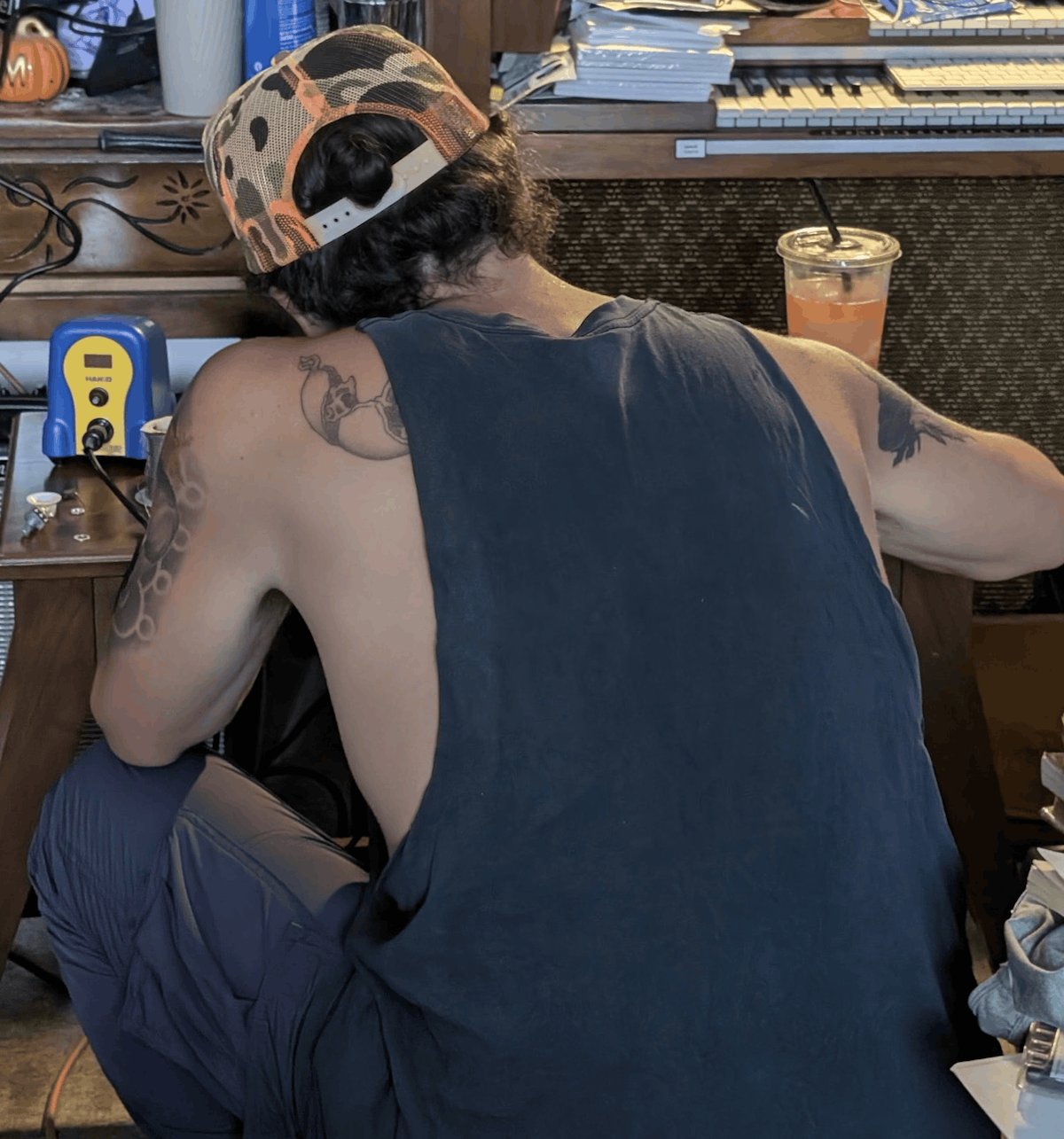 Jazz, soul, country and homemade electronics: Christian Molenaar premieres the adventurous new album "Jeremiah XVII" 2 Christian Molenaar - Jeremiah XVII