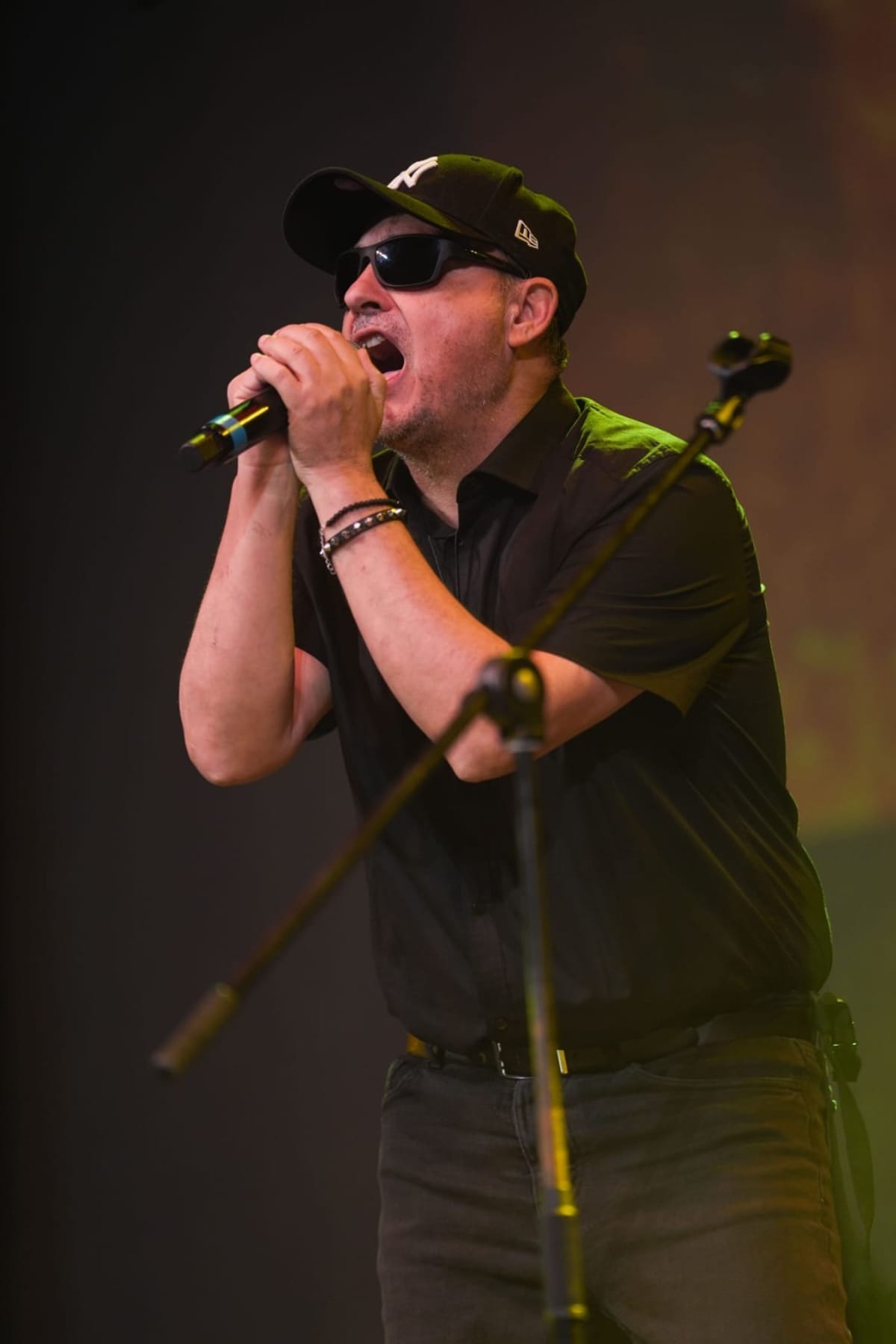 From Scampia to Teatro Ariston: Fiori del Male, a Gulf War song and 35 years of underground history 3 Nunzio Ciccone of Fiori del Male live at Teatro Ariston, Sanremo Rock 2026, by Studio Mizuko