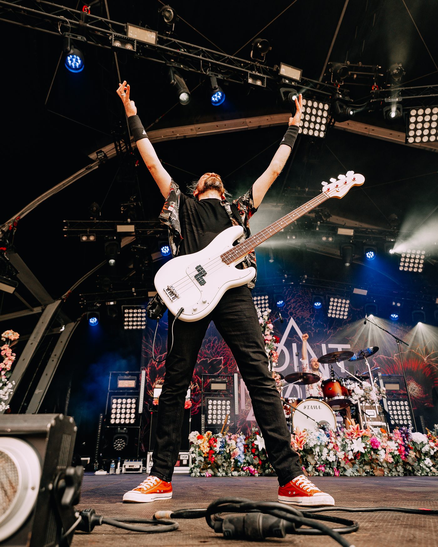 Parisian post-hardcore band Point Mort built a show for Hellfest's Warzone, then saved it on a live album 5 POINT MORT