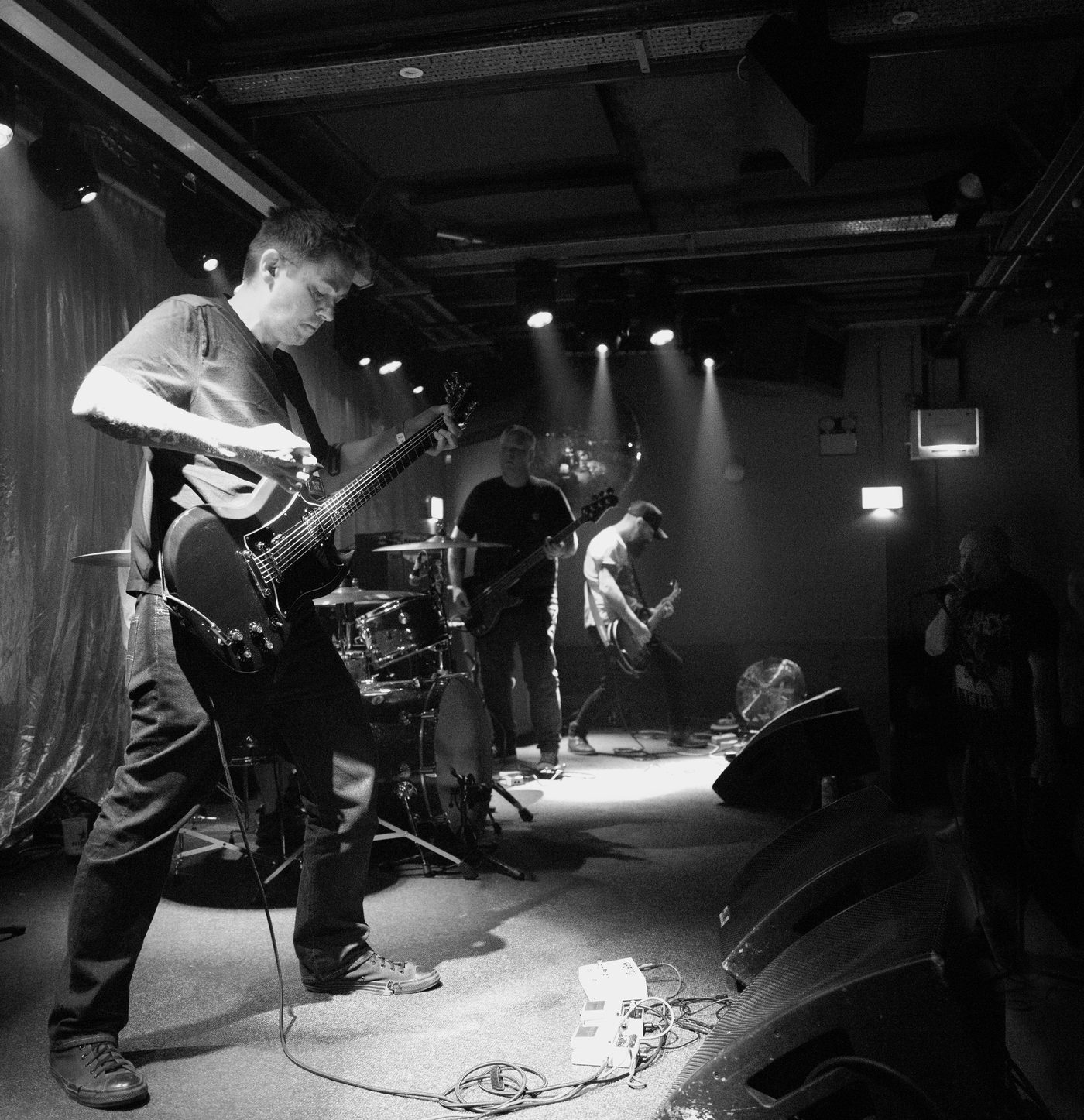 London sludge noise-rock band REMOTE VIEWING keep their absurd humour alive on politically charged "State Violence" 10 Remote Viewing, by Dan Dummer