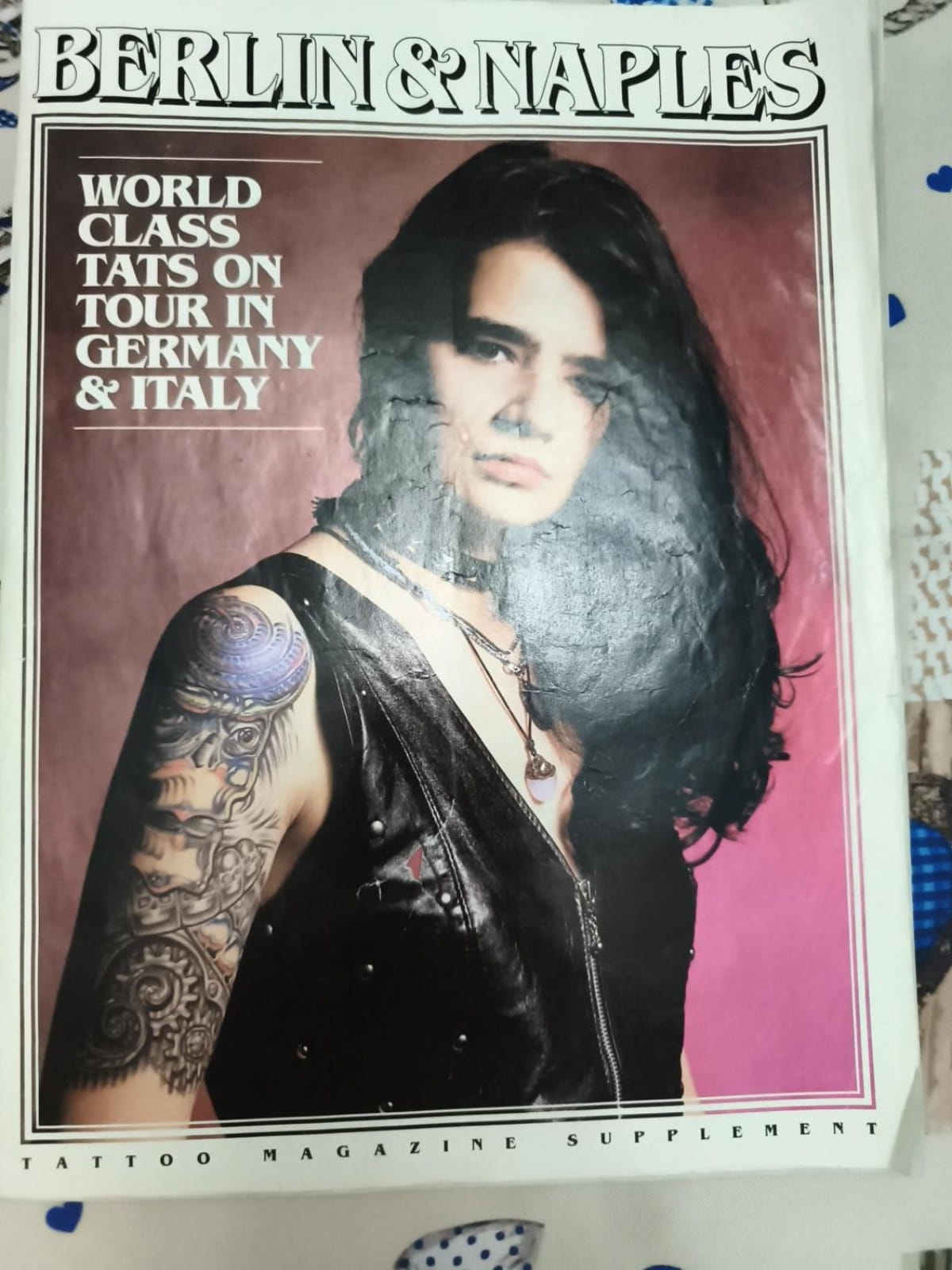 From Scampia to Teatro Ariston: Fiori del Male, a Gulf War song and 35 years of underground history 7 Tattoo Magazine 1997, Berlin and Naples supplement cover, archive repro by Nunzio Ciccone