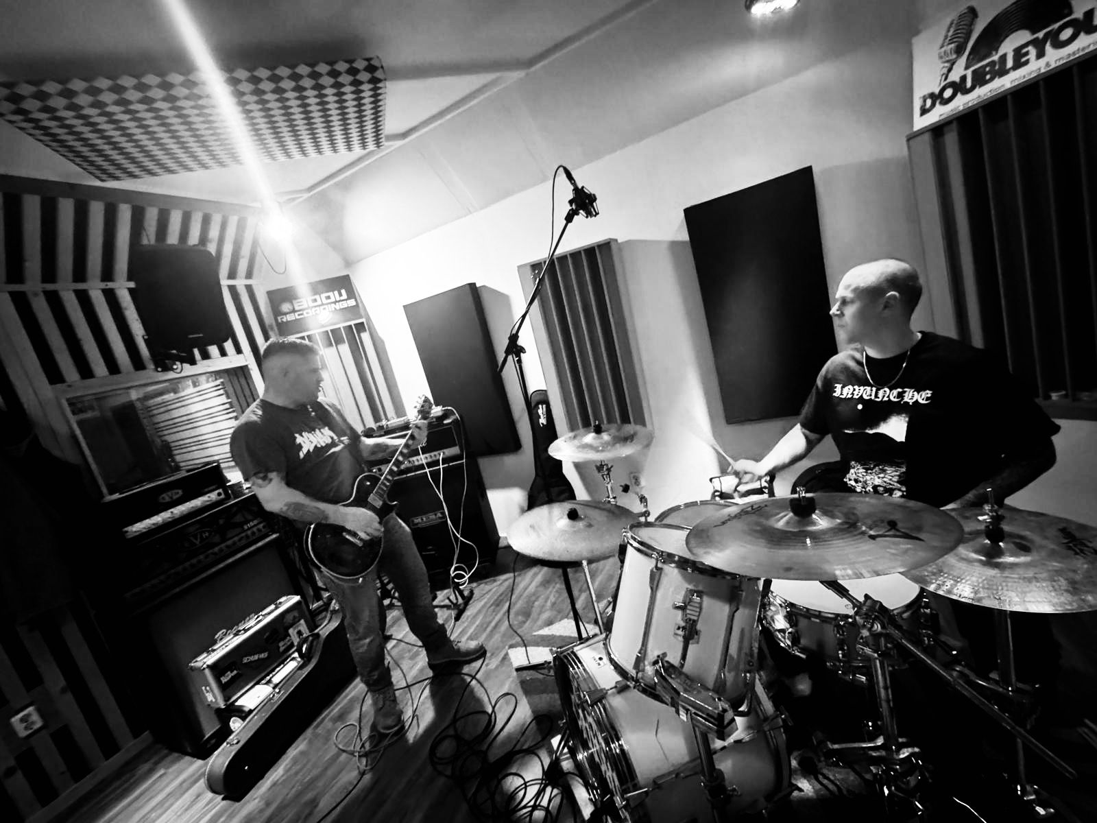 Dutch hardcore band MASS CONFUSION bring early-2000s speed back on "Demo 2026" 4 Light The Fuse / Mass Confusion